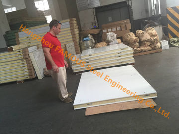 China Cold Storage Room Panels Hinge Door Camlock PU Panels 200mm For Frozen Food supplier