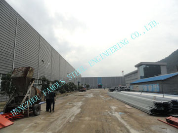 China Light  ASTM 65 X 95 Prefab Multipan Industrial Steel Buildings With Composite Boards supplier