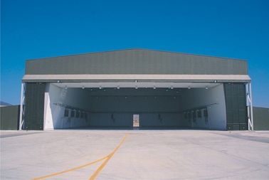 China OEM Hot Dip Galvanized, Steel Wide Span Aircraft Hangar Buildings And Airport Terminals supplier