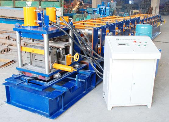 C Z Section / Profile Cold Rolling Machine For  30 - 300mm Width 4