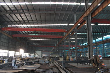 China Q235 , Q345 Light Frame Industrial Steel Buildings For Textile Factories supplier