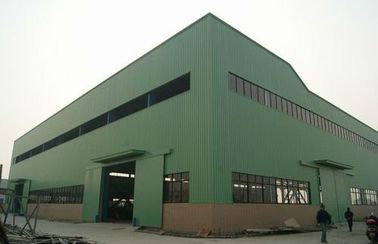 China Pre-engineering Industrial Steel Buildings With Galvanization And Painting Treatment supplier