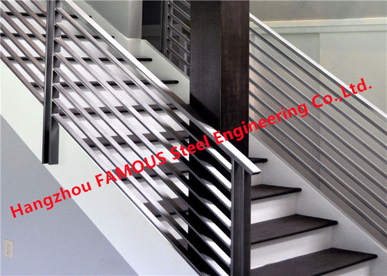 China Round Or Rectangle Top Pipe Smooth 800MM Stainless Steel Stair Handrail Anti Corrosion supplier