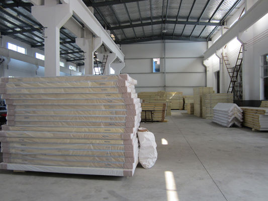 China Insulated Freezer Room Ppgi 42kg/M3 Clean Room Sandwich Panel supplier