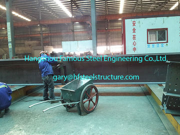 China Fabricating Pre Engineered Commercial Steel Buildings With H Section Pillars / Beams supplier