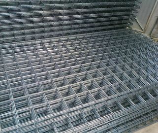 China Prefab Steel Frame Building Kits Ribbed Seismic 500E Rears Square Mesh Size 6m X 2.4m supplier