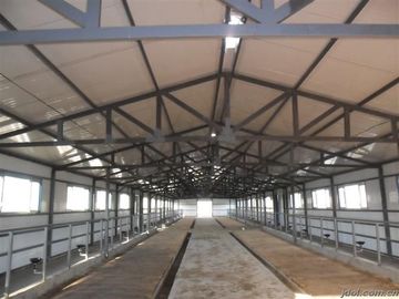 China Durable Prefabricated Steel Framing Cow / Horse Systems With Flexible High Space Utilization supplier