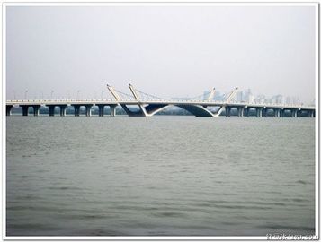China Custom Hot Dip Galvanized Pre-engineered Prefabricated Structural Steel Bailey Bridge supplier