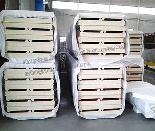 Durable Corrugated PU Roofing Panels Thermal Insulation Windproof supplier