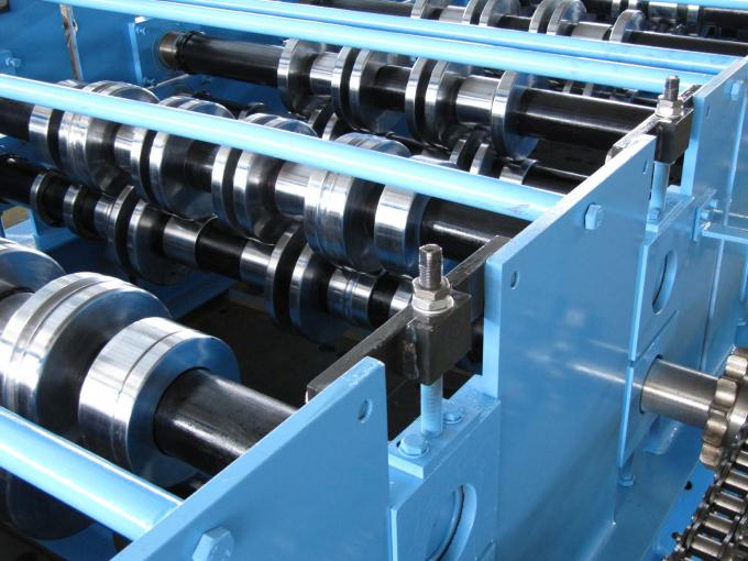 Column Corrugated Roll Forming Machine For Steel Structure Decking 3