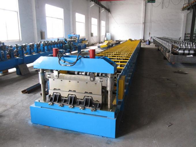 Floor Deck Roofing Sheet Forming Machine PLC Panasonic For Steel Structure 1