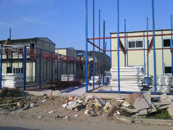 Two / Three Layer Recyling Portable Prefab Steel House For Temporary Residence 6